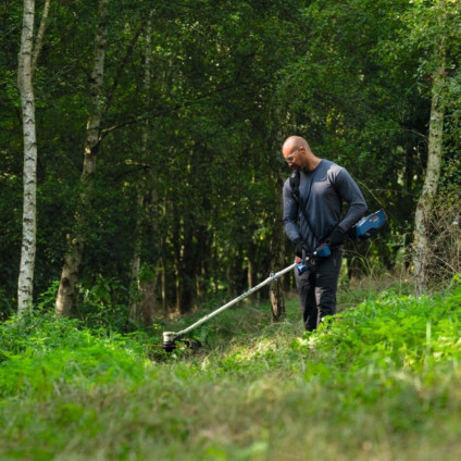 Триммер Bosch GRT 18V-40 Professional 06008D0200 (без АКБ)