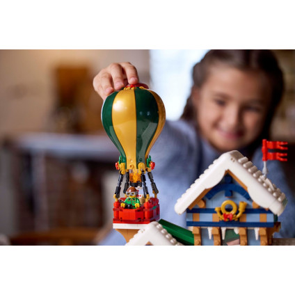 Конструктор LEGO Icons 10339 Почтовое отделение Санты