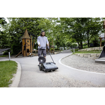 Подметальная машина Karcher KM 70/15 C Classic 1.517-111.0