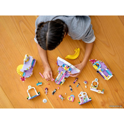 Конструктор LEGO Friends 41450 Торговый центр Хартлейк Сити