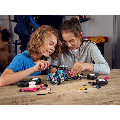 Конструктор LEGO Technic 42124 Багги-внедорожник