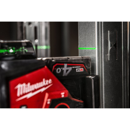 Лазерный нивелир Milwaukee M12 3PLKIT-401P 4933478960 (с 1-им АКБ, кейс)