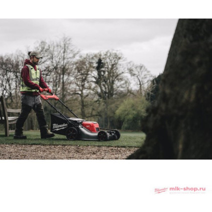 Газонокосилка Milwaukee M18 F2LM53-122 4933479585 (с 2-мя АКБ)