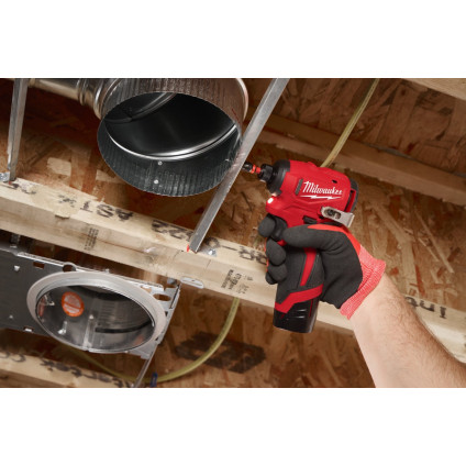 Milwaukee M12 BLPP3A-202B 4933499694 (шуруповерт, винтоверт, фонарь, 2 АКБ, сумка)
