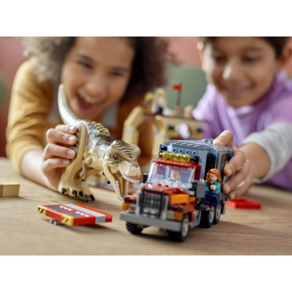Конструктор LEGO Jurassic World 76948 Побег атроцираптора и тираннозавра