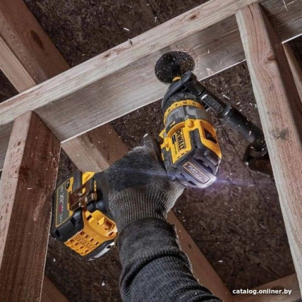 Ударная дрель-шуруповерт DeWalt DCD999T1 (с 1-им АКБ, кейс)