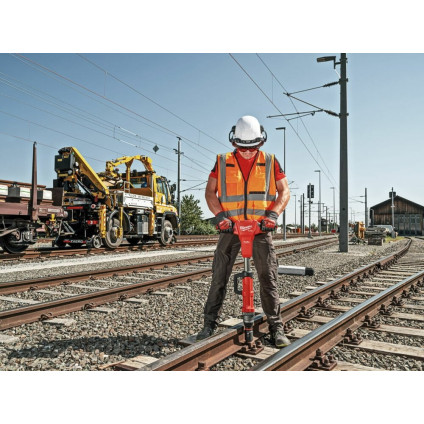 Гайковерт Milwaukee M18 FUEL M18FHIWF1R-0C 4933493140 (без АКБ, кейс)