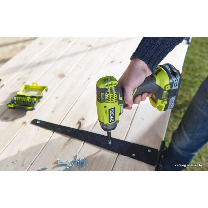Винтоверт Ryobi R18ID3-0 5133002613 (без АКБ)
