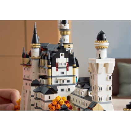 Конструктор LEGO Architecture 21063 Neuschwanstein Castle