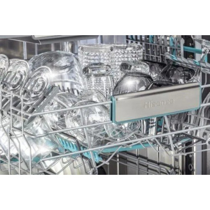 Встраиваемая посудомоечная машина Hisense HV673D64