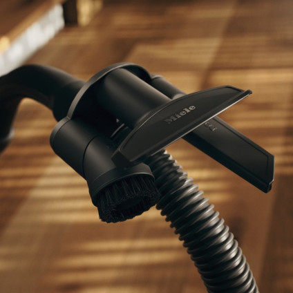 Пылесос Miele Boost CX1 125 Edition (черный обсидиан)