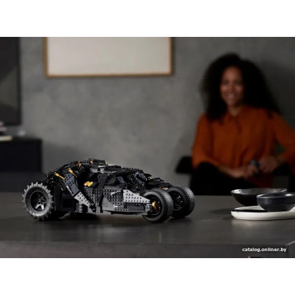 Конструктор LEGO DC Batman 76240 Бэтмобиль Тумблер