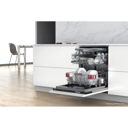 Встраиваемая посудомоечная машина Whirlpool WIF 5O41 PLEGTS
