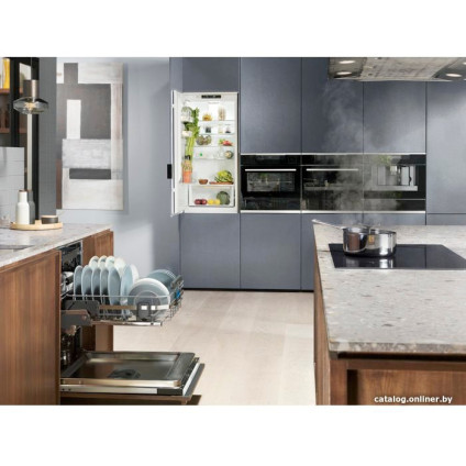 Встраиваемая посудомоечная машина Electrolux 900 ComfortLift EEC87400W