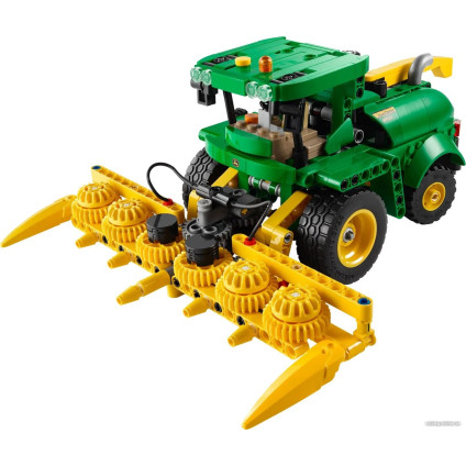 Конструктор LEGO Technic 42168 Кормоуборочный комбайн John Deere 9700