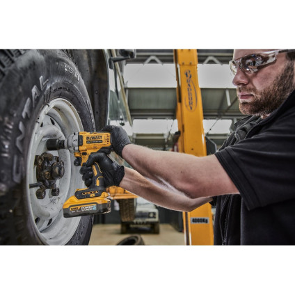 Гайковерт DeWalt DCF891H2T (с 2-мя АКБ, кейс)