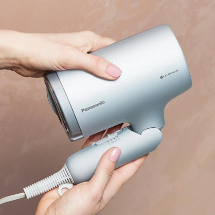 Фен Panasonic EH-NA7M-H825