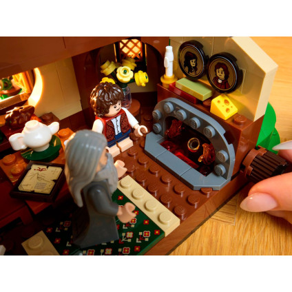 Конструктор LEGO Icons 10354 Властелин колец: Шир