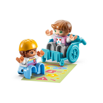 Конструктор LEGO Duplo 10992 Жизнь в Детском саду
