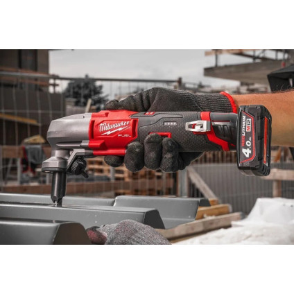 Высечные электрические ножницы Milwaukee M12 FNB16-402X 4933479619 (с 2-мя АКБ, кейс)