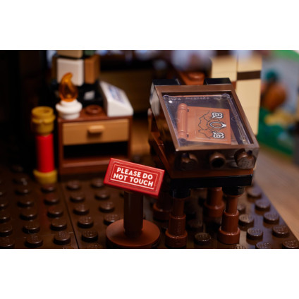 Конструктор LEGO Ideas 21341 Фокус-Покус: Коттедж сестер Сандерсон