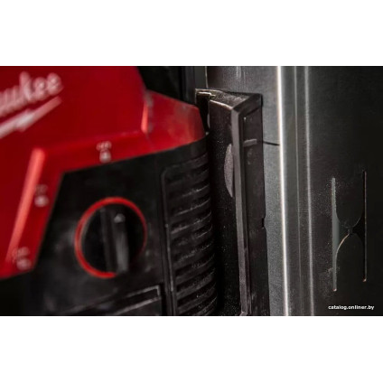 Лазерный нивелир Milwaukee M12 CLLP-301C 4933478100 (с 1-им АКБ)