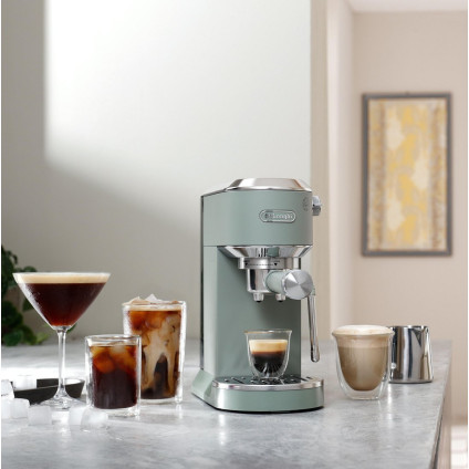 Рожковая кофеварка DeLonghi Dedica EC890.GR