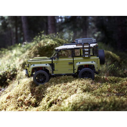 Конструктор LEGO Technic 42110 Land Rover Defender