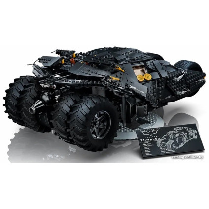 Конструктор LEGO DC Batman 76240 Бэтмобиль Тумблер