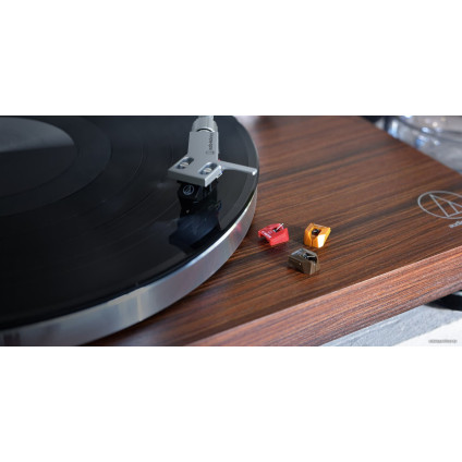 Виниловый проигрыватель Audio-Technica AT-LPW50BT-RW