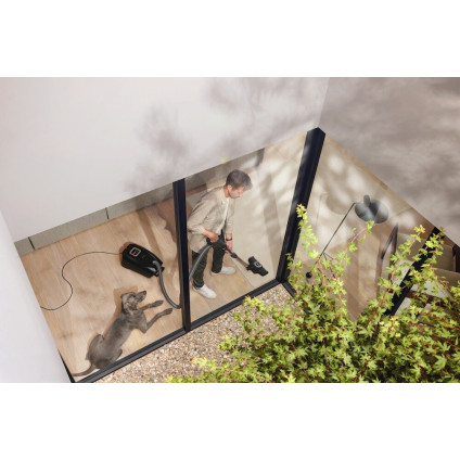 Пылесос Miele Guard L1 Cat & Dog ObsidianBlack