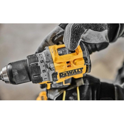 Дрель-шуруповерт DeWalt DCD800E2T (с 2-мя АКБ, кейс)