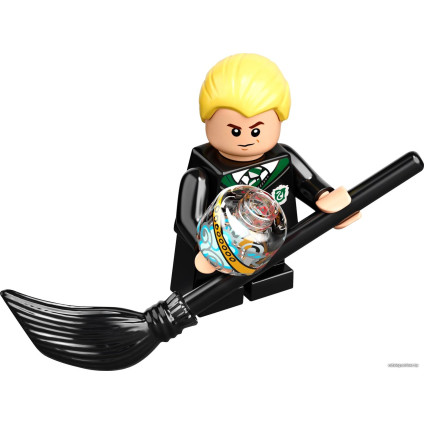 Конструктор LEGO Harry Potter 76395 Хогвартс: первый урок полетов