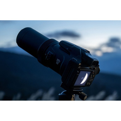 Фотоаппарат Nikon Coolpix P1100