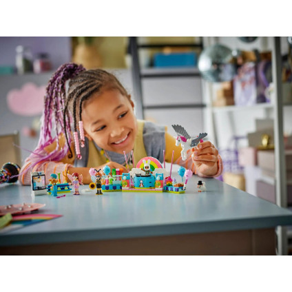 Конструктор LEGO Friends Костюмированная вечеринка с единорогом и феей 42661