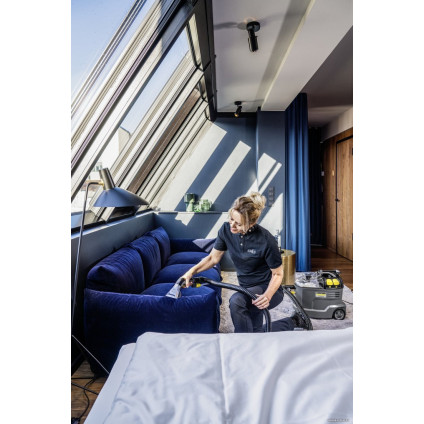 Пылесос Karcher Puzzi 8/1 1.100-240.0