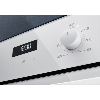 Электрический духовой шкаф Electrolux EOF5F50BV