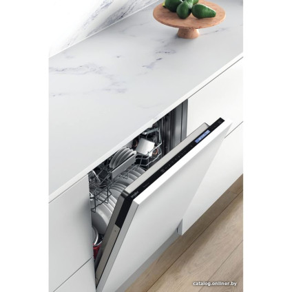 Встраиваемая посудомоечная машина Whirlpool WIF 5O41 PLEGTS
