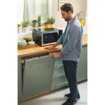 Встраиваемая посудомоечная машина Candy RapidO CI 6B4S1PSA