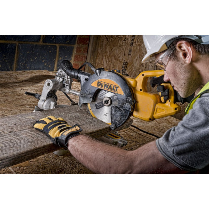 Торцовочная пила DeWalt DWS773