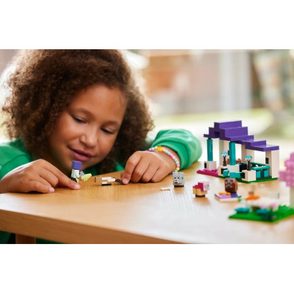 Конструктор LEGO Minecraft 21253 Убежище для животных