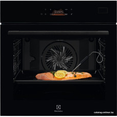 Электрический духовой шкаф Electrolux SteamBoost 800 EOB8S39WZ