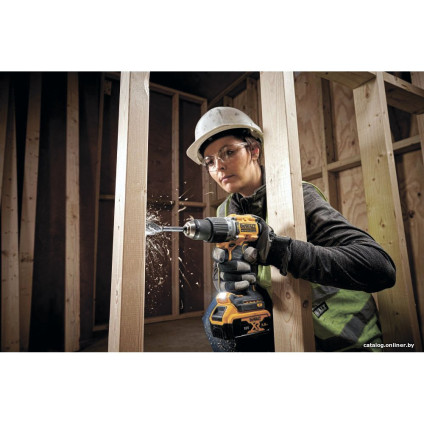 Ударная дрель-шуруповерт DeWalt DCD805P2T (с 2-мя АКБ, кейс)
