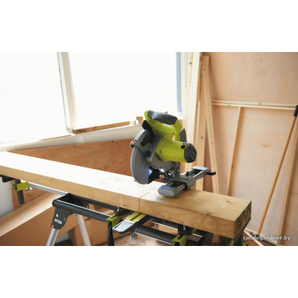 Торцовочная пила Ryobi EMS216L