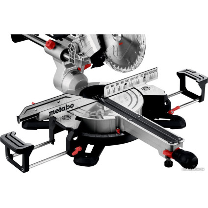 Торцовочная пила Metabo KGS 216 M 613216000