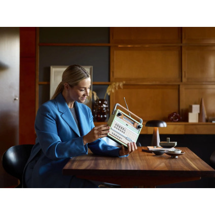 Конструктор LEGO Icons 10334 Радио в стиле ретро