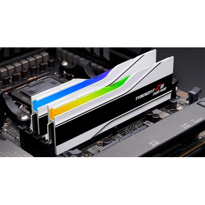 Оперативная память G.Skill Trident Z5 Neo RGB 2x32ГБ DDR5 6000 МГц F5-6000J2836G32GX2-TZ5NRW