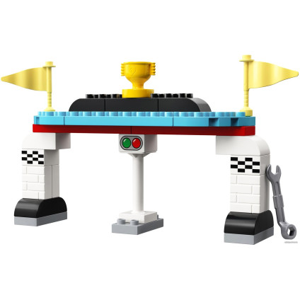 Конструктор LEGO Duplo 10947 Гоночные машины