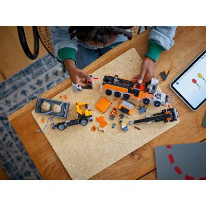 Конструктор LEGO City 60467 Тяжелый эвакуатор с краном