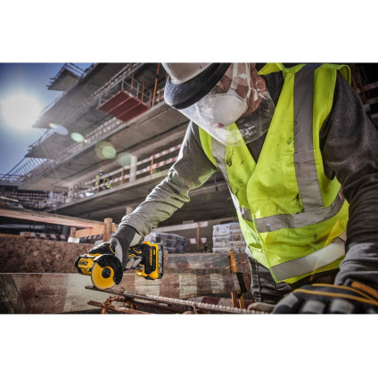 Монтажная (отрезная) пила DeWalt DCS438E2T (с 2-мя АКБ, кейс)